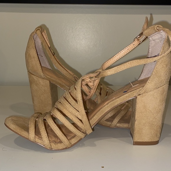 Daya by Zendaya Heels - Picture 2 of 9